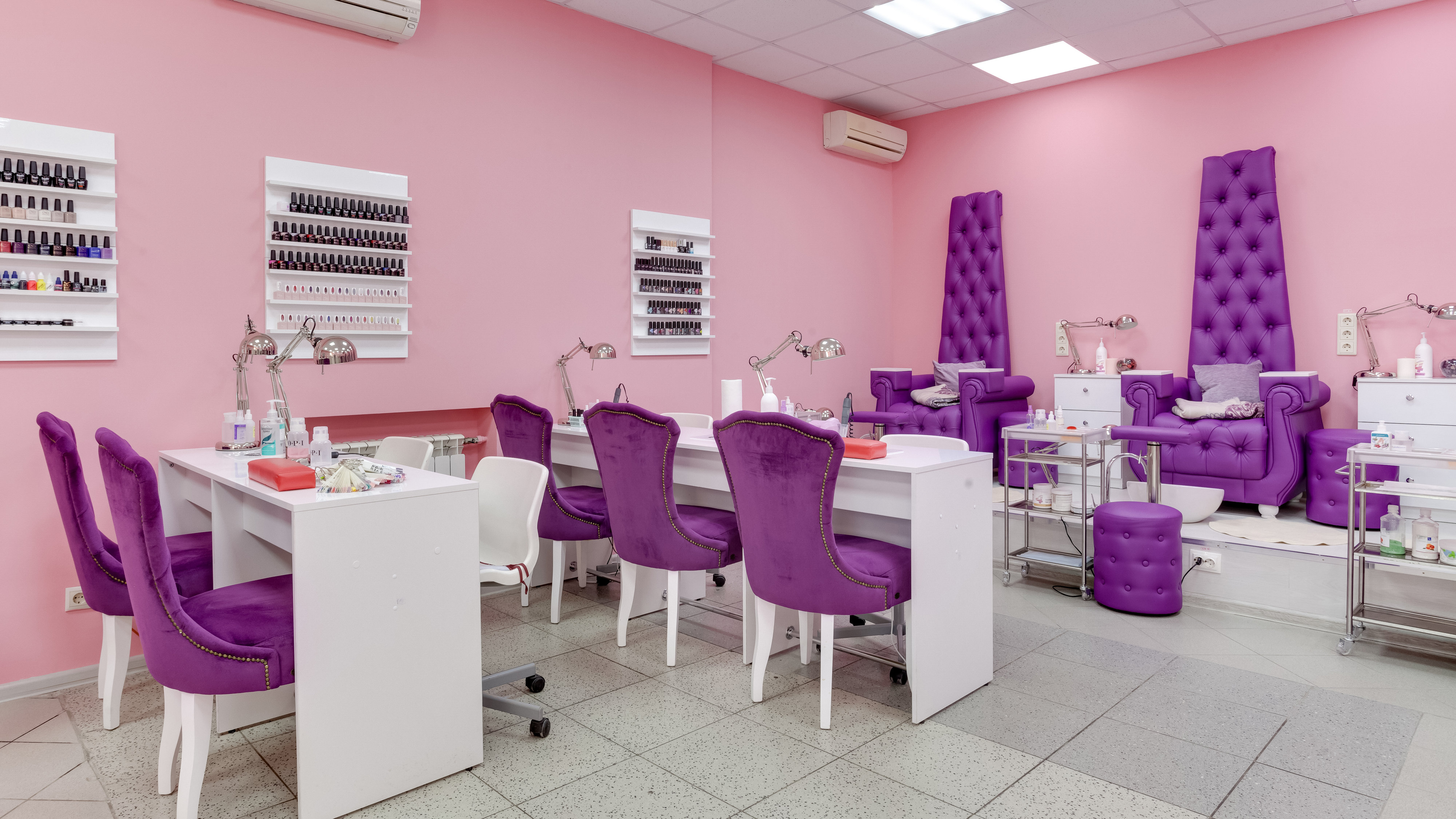 Nail studio. 4hands Москва салон. Студия маникюра 4hands в Москве. Салон 4 hands Москва. Салон красоты Нахимовский проспект 4.